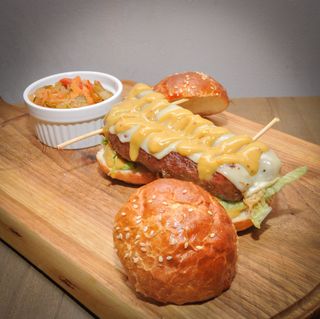 Wild West kobasice sa sirom