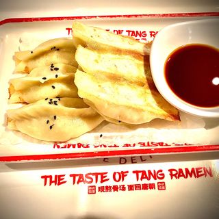 A4 Ravioli artigianali alla griglia 煎饺