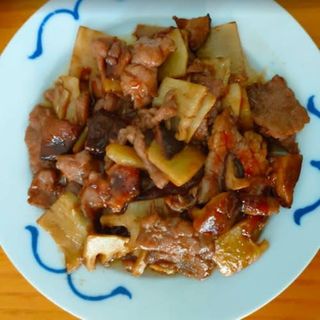 Ternera con Setas y Bambú