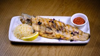 Форель на гриле с рисом (1 пор.)