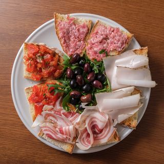 Gran misto toscano di bruschetta - per 2 persone