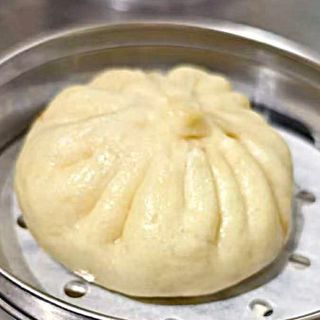 144. Baozi grande con carne di maiale * - 2 pezzi