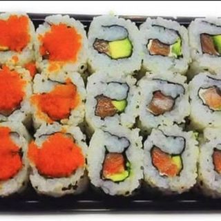 COMBO 10-uramaki misto 16 piezas