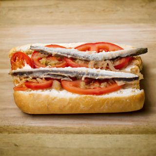 Bocadillo Anchoas Con Mayonesa