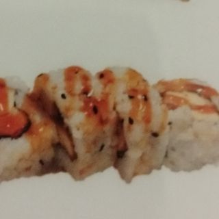 75. Uramaki De Pollo Crujiente (4 Uds.)