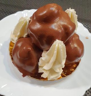 Profitterol al cioccolato