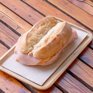 Pan Con Pavo Ó York Y Aceite