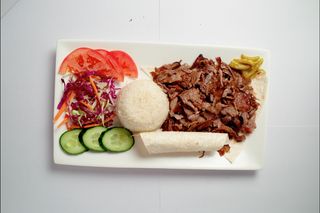 Донер ассорти на тарелке  1 порция