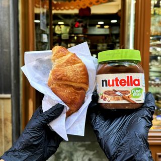 Cornetto vegano con Nutella vegana