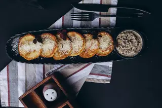 Деруни з пармезаном
