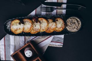 Деруни з пармезаном