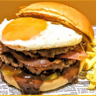 Huevonuda BBQ Burger