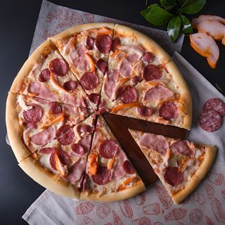 Пицца "Мясная" (32 см.)