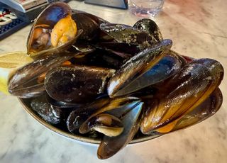 Tapa De Mejillones Al Vapor