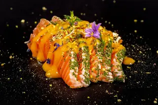 022 Sashimi salmon flambé 4 pezzi