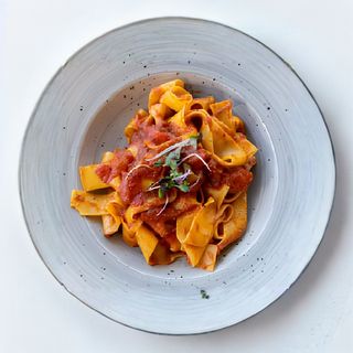 Pasta Fresca Con Salsa Arrabiata
