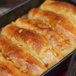 Rulou placinta cu branza dulce si stafide