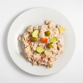 Salata s tunjevinom