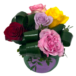 Cutie 5 trandafiri colorați