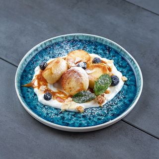 Сирники з йогуртом та солоною карамеллю (220г)