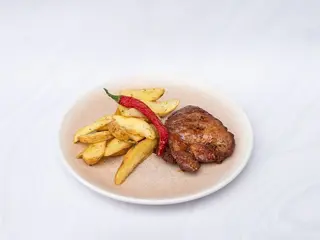 Стейк зі свинини з картоплею (300g)