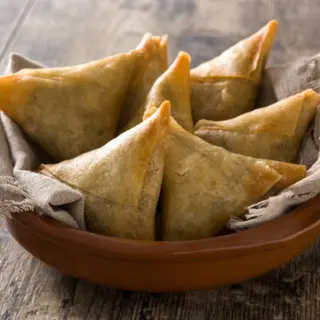 Samosa 2 Peças
