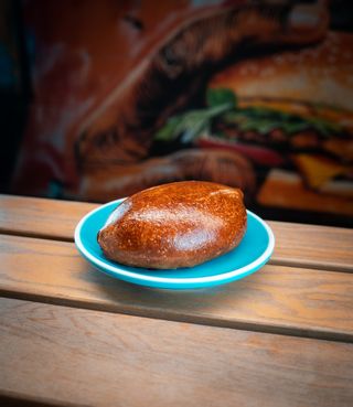 Пиріжок з куркою та грибами