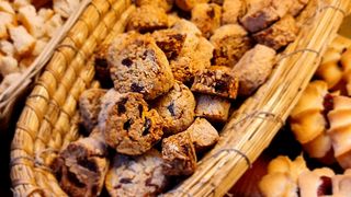 Ciastka owsiane ze słonecznikiem i żurawiną