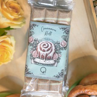 Cinnamon Roll Chocolate