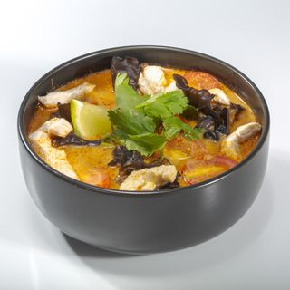 Том Ям з куркою (380г)