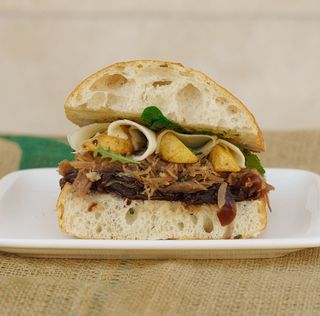 Ciolan de porc și Asiago