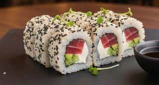 Uramaki California tonno