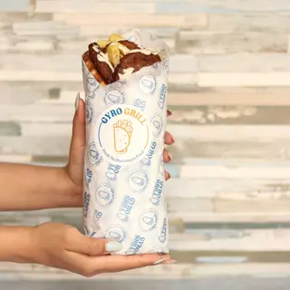 Veggie Deluxe - Pita Gyro con proteínas vegetales (falafeles)