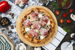 Pizza Speck e Mascarpone Grande