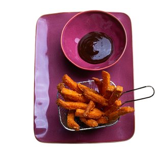 Sweet Potato Chips + salsa BBQ