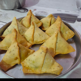 Samosa Pollo (2 Uds.)