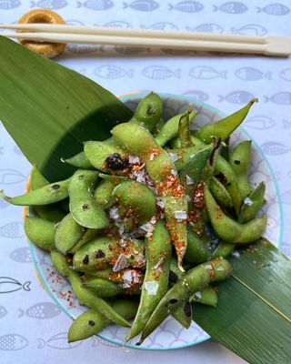 Edamame con sal maldon vegano