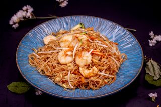 Spaghetti di riso con gamberi/虾仁粉干