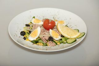 Salata ton