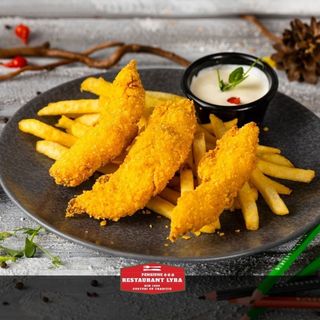 Crispy de pui cu cartofi prajiti (portie copii)