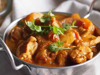 CHICKEN JALFREZI