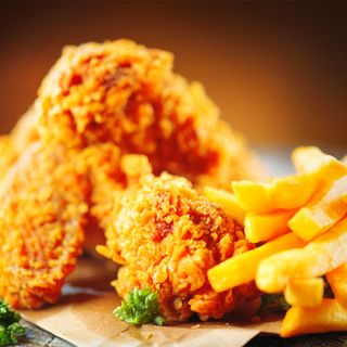 Meniu Aripioare pui + 1 sos GRATIS