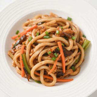 Udon Frito con ternera