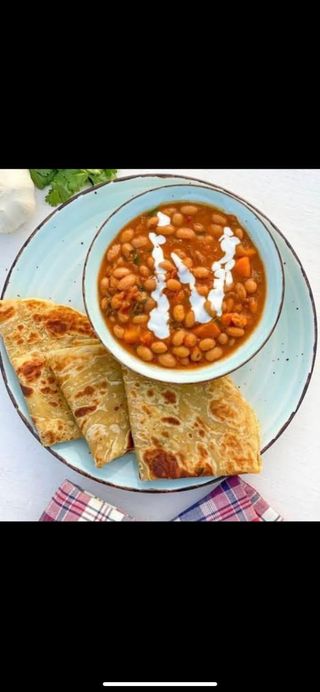 Maharagwe ya nazi with chapati