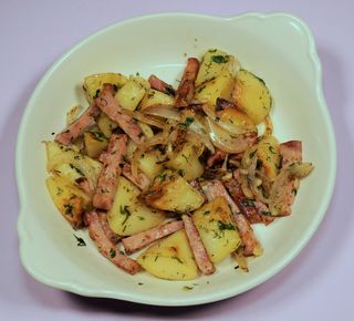 Картофки с бекон на тиган (200г)