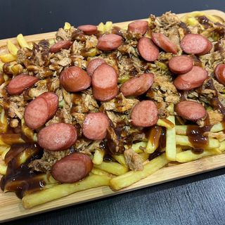 Salchipapa PulledPork