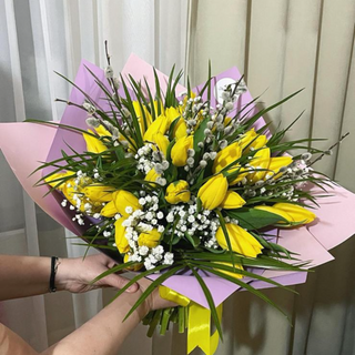 Buchet lalele,gypso si mielusei