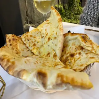 Naan Con Queso