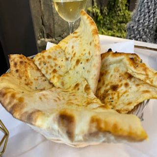 Naan Con Queso