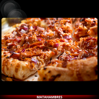 Pizza asada a la leña con costilla de cerdo a baja temperatura BBQ